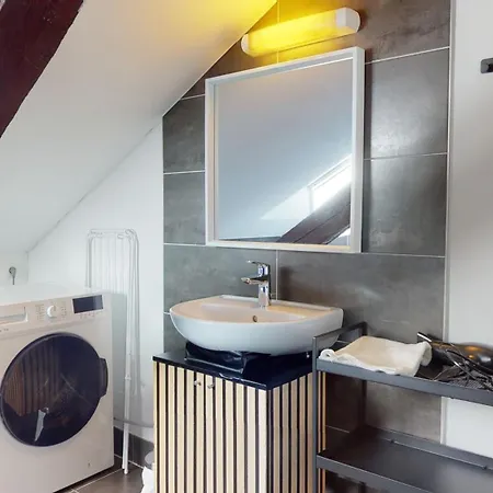 Lejlighed Le Cocon Colmarien - Proche Centre Et Gare - Stationnement Gratuit - 10 Personnes Colmar