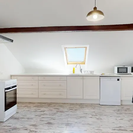 Le Cocon Colmarien - Proche Centre Et Gare - Stationnement Gratuit - 10 Personnes Apartment