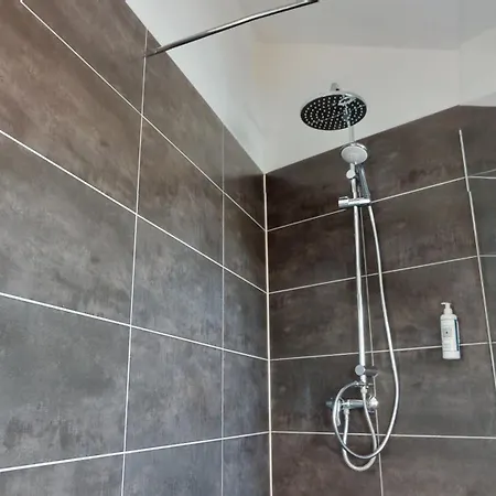 Appartement Le Cocon Colmarien - Proche Centre Et Gare - Stationnement Gratuit - 10 Personnes