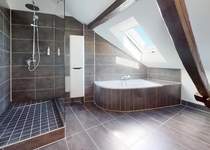 Le Cocon Colmarien - Proche Centre Et Gare - Stationnement Gratuit - 10 Personnes 아파트 *