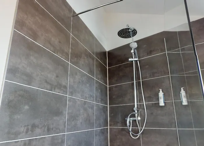 아파트 Le Cocon Colmarien - Proche Centre Et Gare - Stationnement Gratuit - 10 Personnes